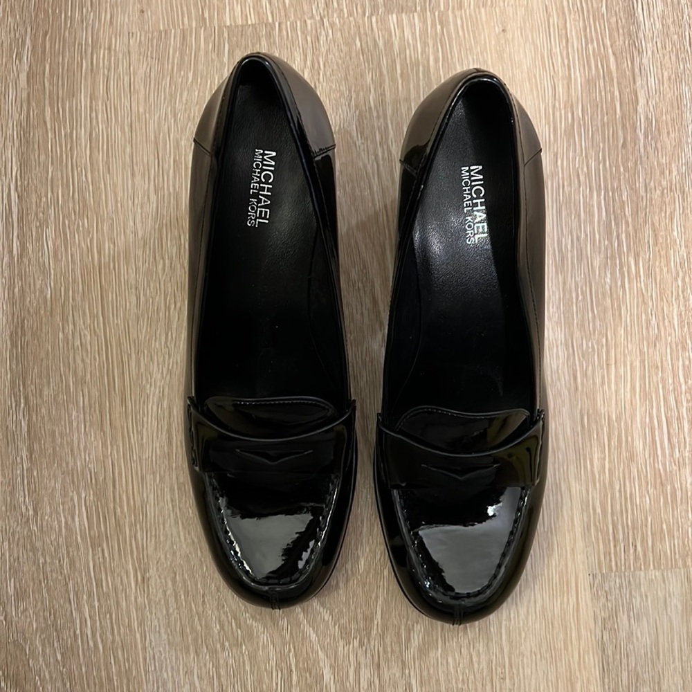 Michael Kors Patent Leather Shoe Size 8